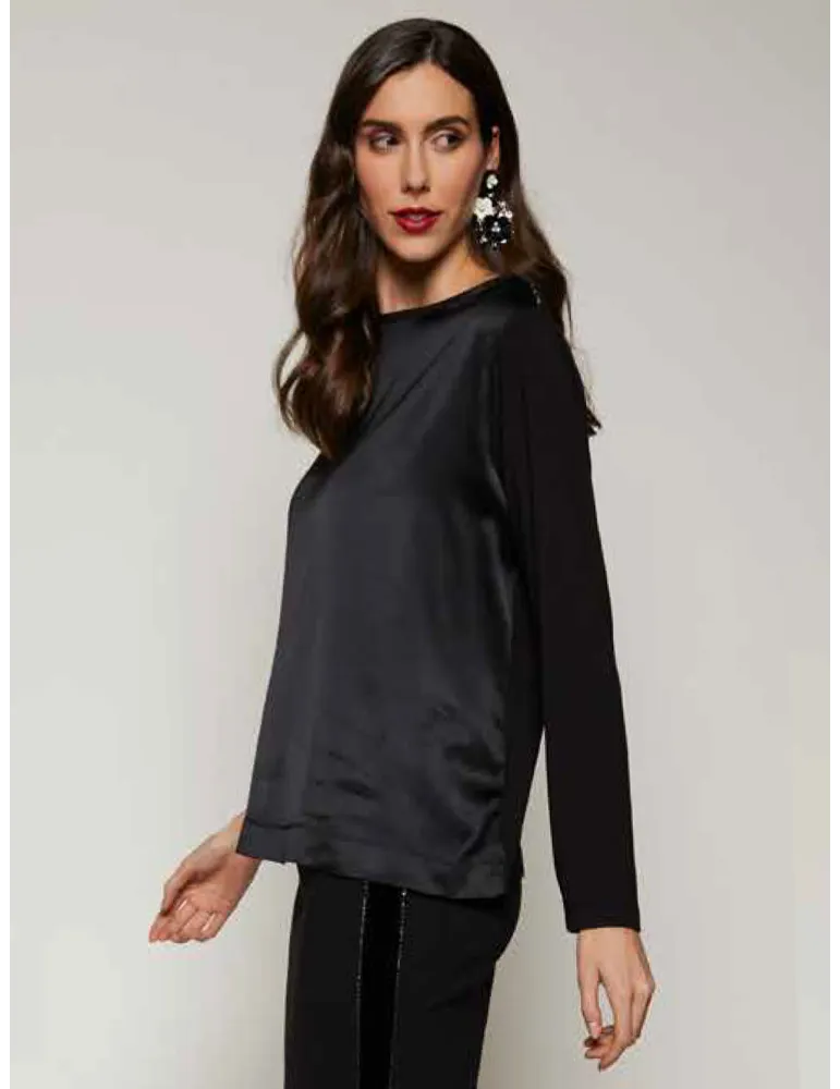 Francesca Mercuriali | T-shirt nera bimaterica con fili di strass