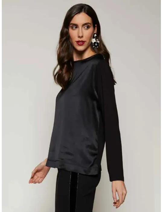 Francesca Mercuriali | T-shirt nera bimaterica con fili di strass