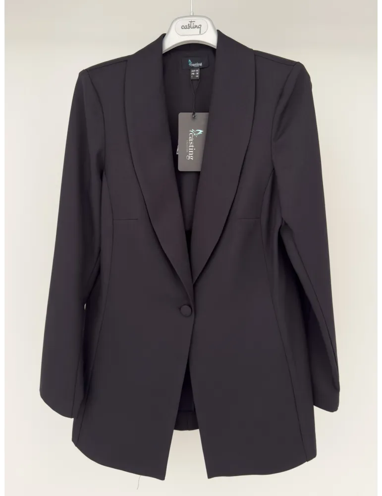 Tailleur nero maschile con cinta e pantaloni palazzo fino alla 54