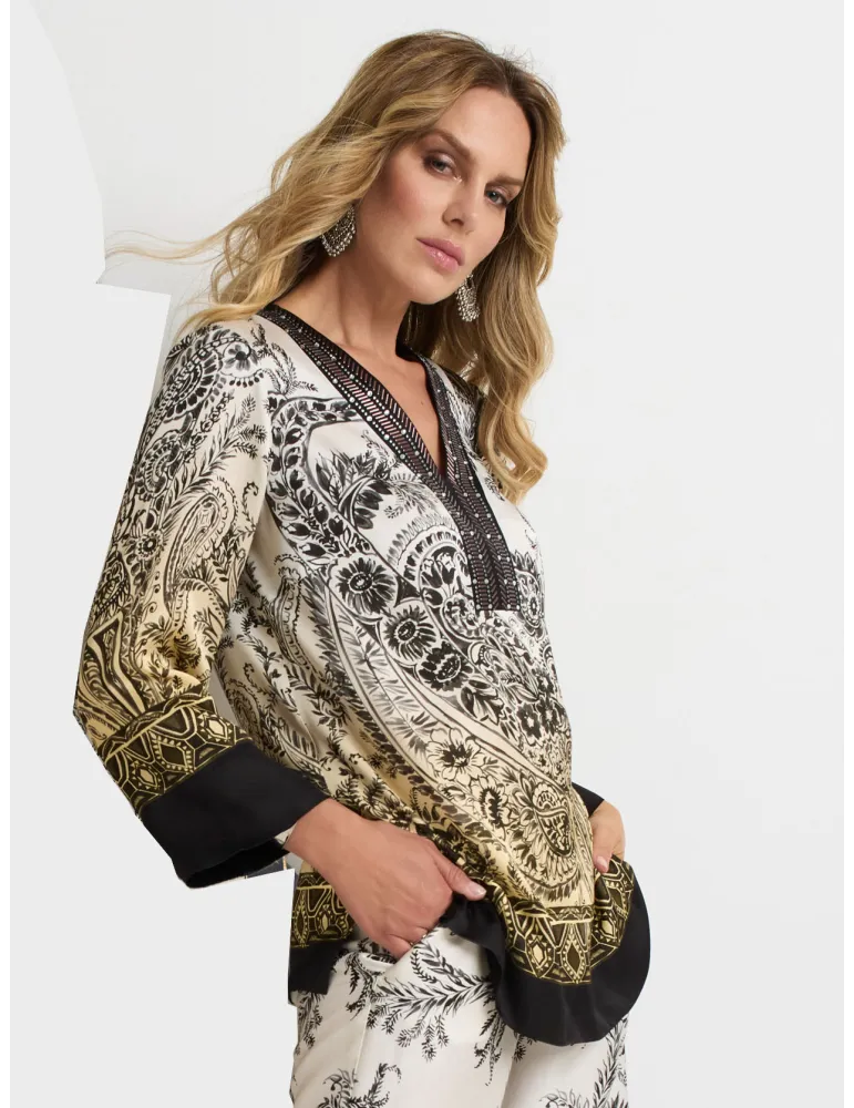 Paisley-pattern caftan-style tunic with embroidery