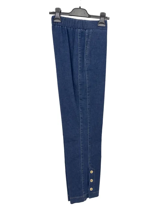Ankle-length jeans with side stripe detail and buttons