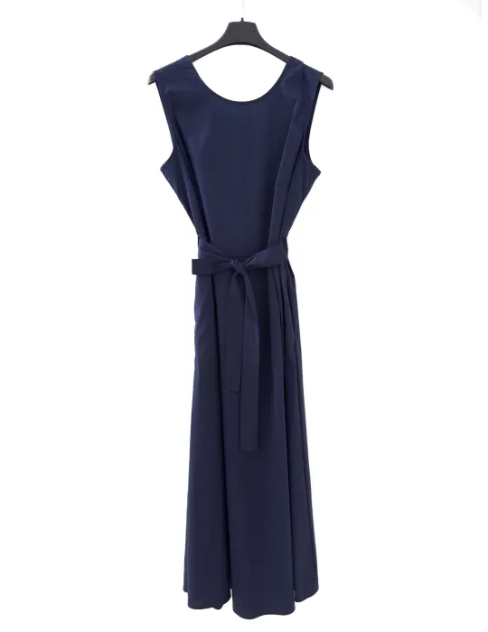 Long blue wrap cotton dress with full skirt and belt | Easy and chic