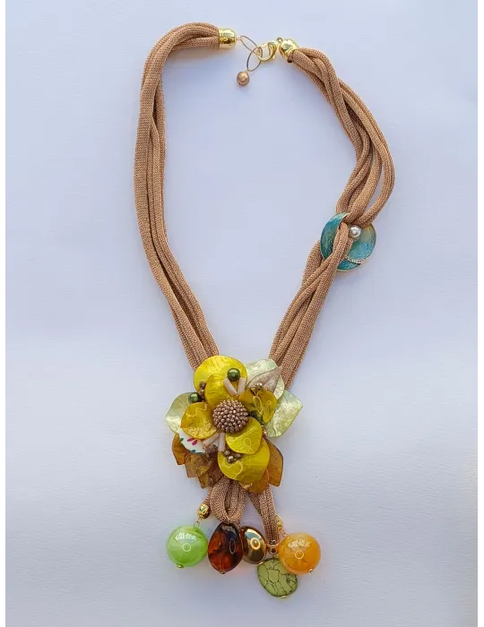 Collana artigianale lunga anallergica con resine perle e cristalli