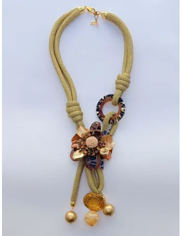 Collana artigianale lunga anallergica con resine perle e cristalli 2