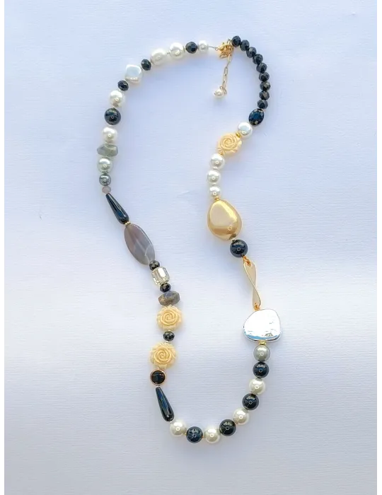 Handmade long necklace with flower pearls and crystals