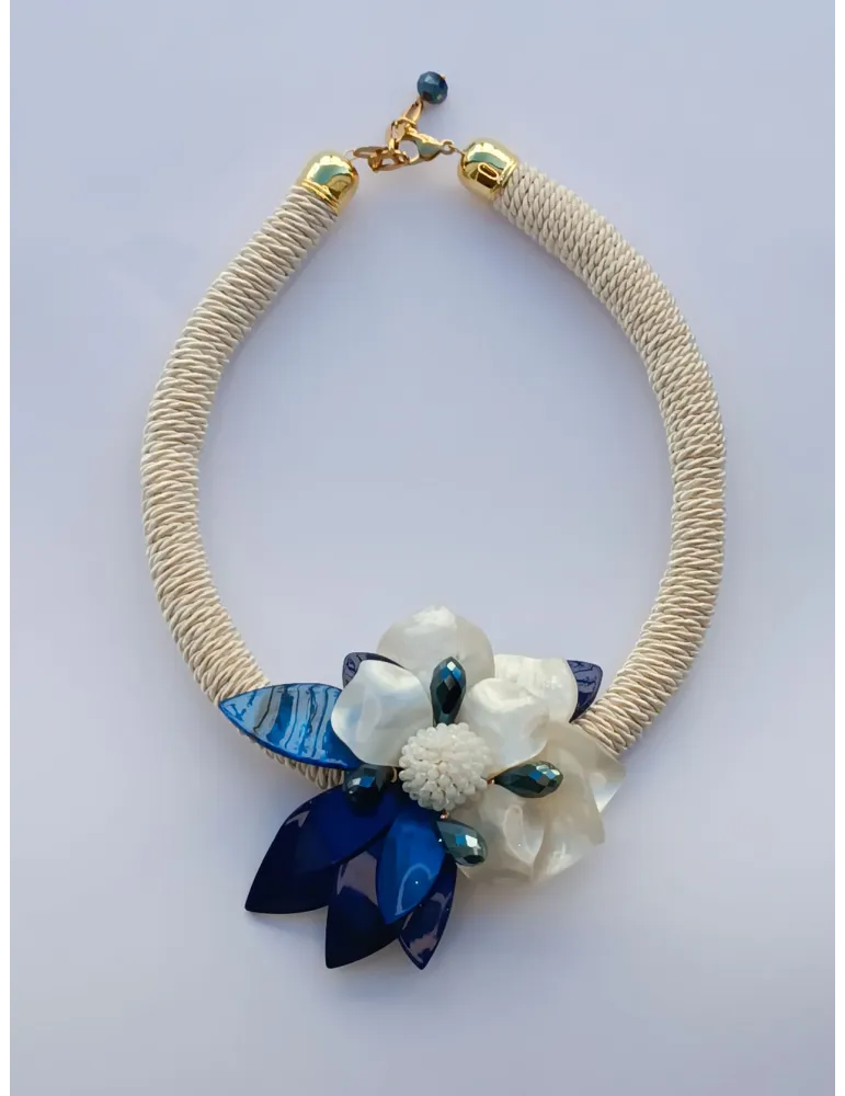 Handmade long necklace with flower pearls and crystals