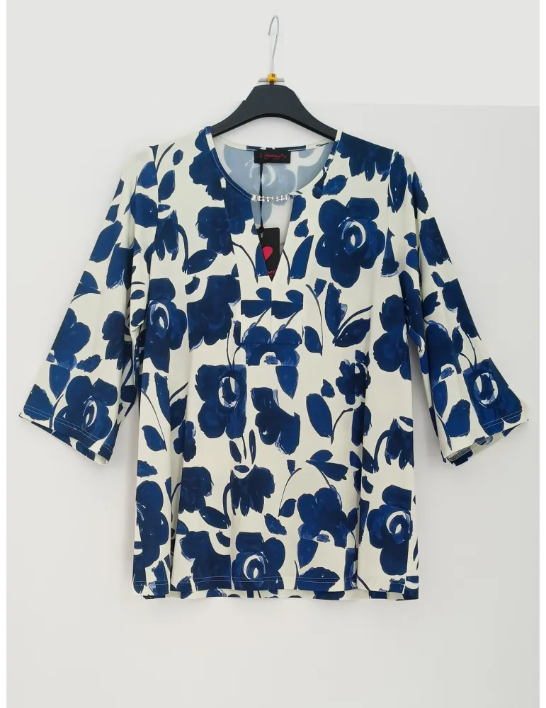 Floral kaftan-style blouse in shades of blue and milky white