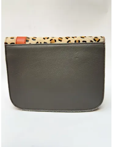 Red and burgundy genuine leather bucket bag by Soruka 2