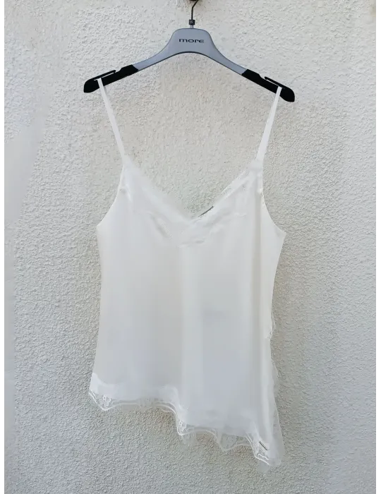 Top canotta in raso bianco doppiato con bordi di pizzo More by Siste's