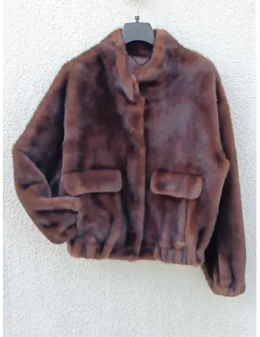 Giaccone corto marrone bomber eco pelliccia con tasconi | Riva Tricot 2