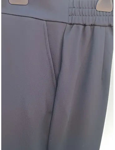 Relaxed-fit Black long flared trousers for women 2