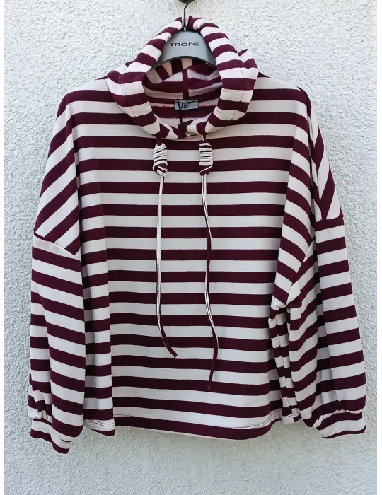 Tuta felpa e pantalone bordeaux a righe vaniglia More by Siste's