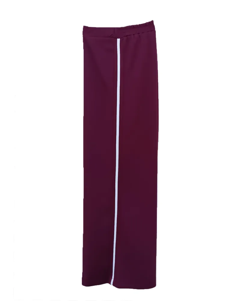 Tuta felpa e pantalone bordeaux a righe vaniglia More by Siste's