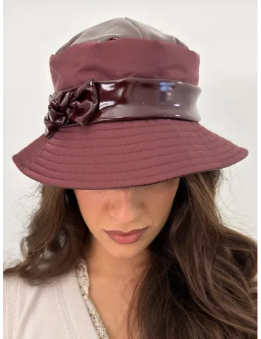Complit Fashion Hats | Cappello cloche antipioggia in vernice nera 2