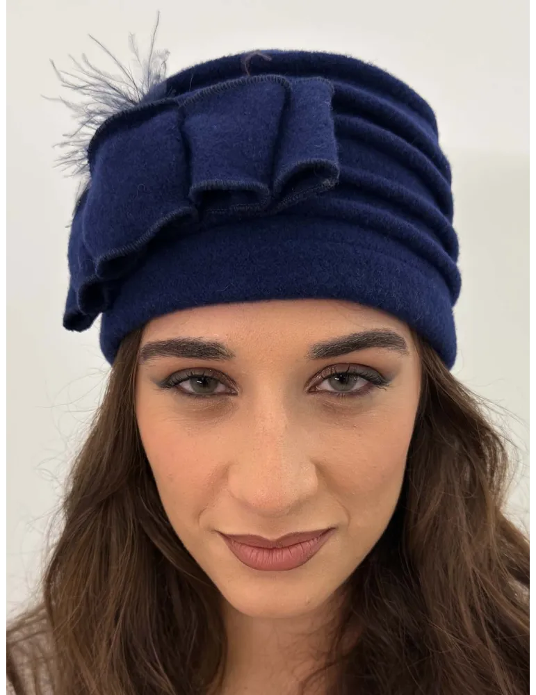 Cappelli donna Complit | Cappello in pura lana con fiocco e piume