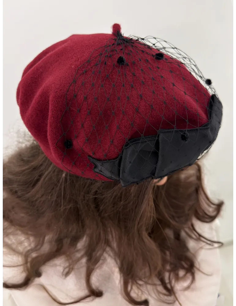 Burgundy wool beret with black bow and tulle by Complit