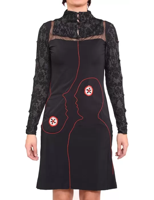 Kleid mit gepunkteten Tüll Einsätzen Kleid mit gepunkteten Tüll Einsätzen