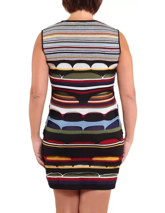 без рукавов Платье