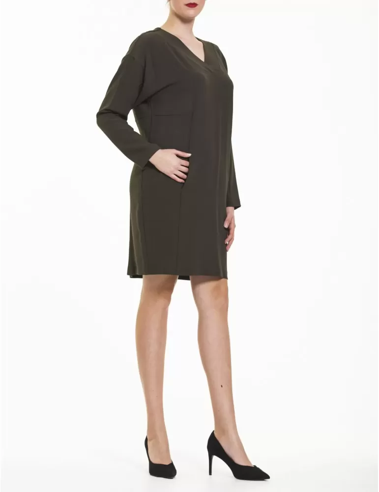 Abito verde linea a uovo Paz Torras