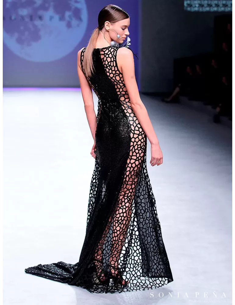 Sonia Pena Pasarela 1204018 sexy sequin long dress with tail