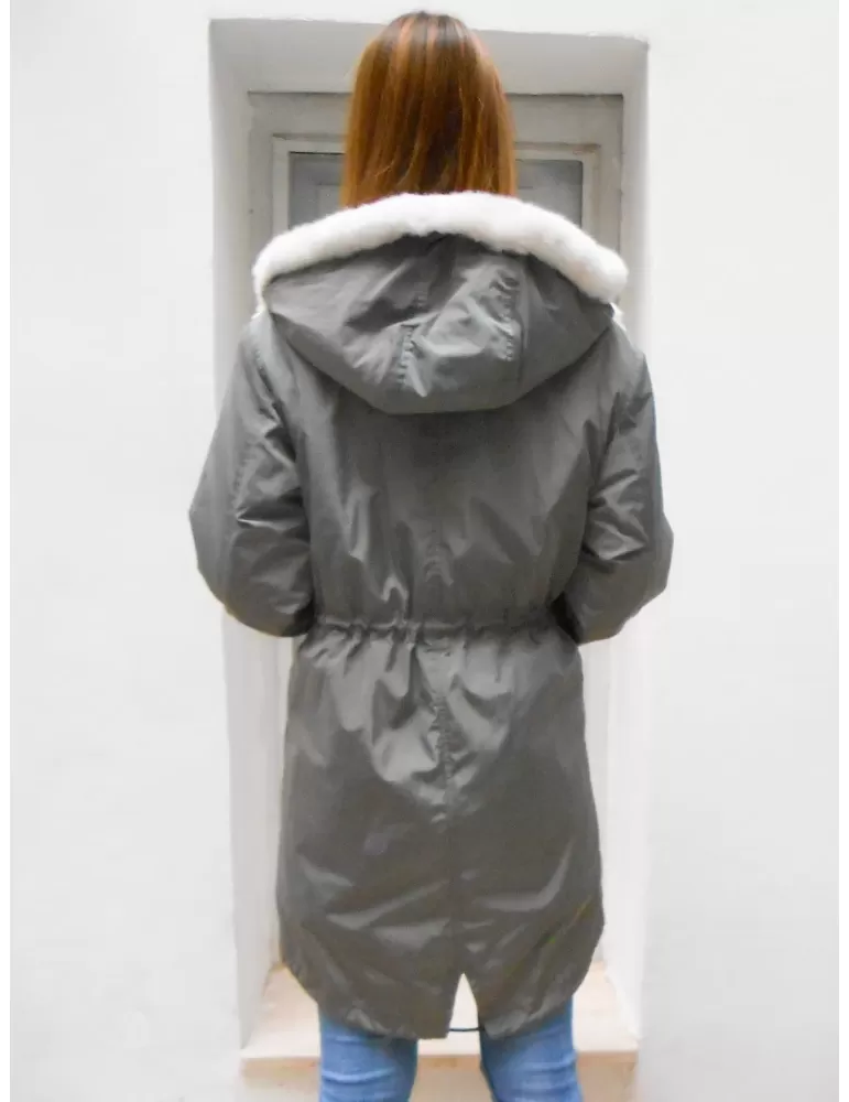 Parka verde interno pelliccia bianca Vicino Venezia