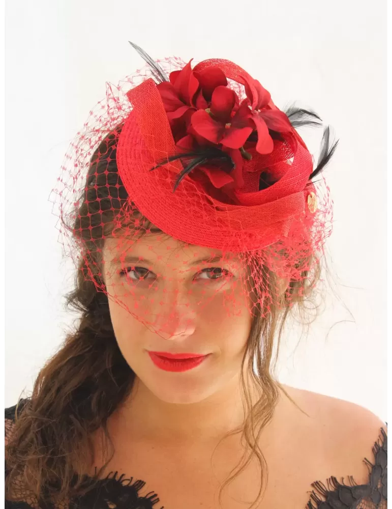 Red mesh and black feathers fascinator headband Red mesh and black feathers fascinator headband