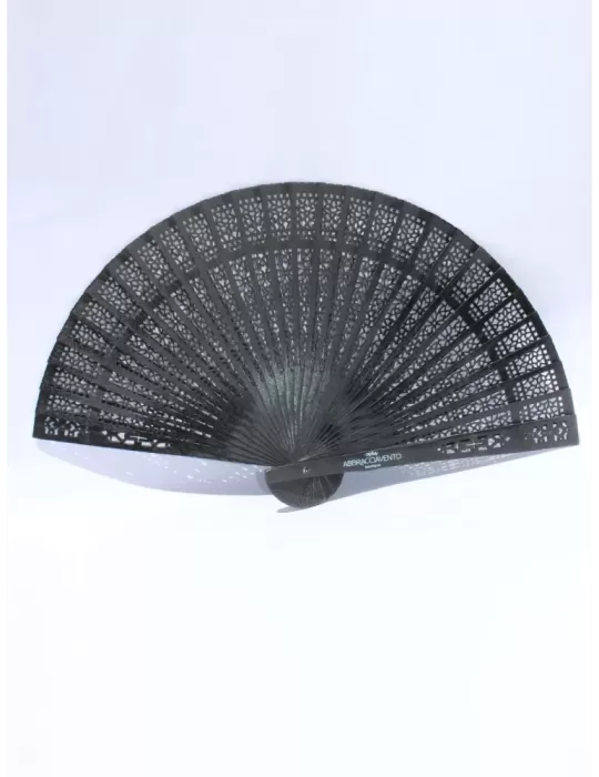 Ventaglio bamboo intagliato nero con logo Abbracciavento Ventaglio bamboo intagliato nero con logo Abbracciavento