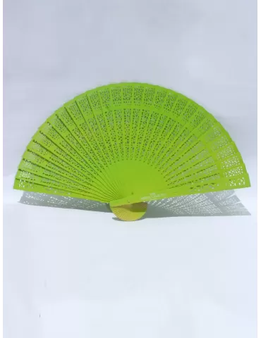 Ventaglio bamboo intagliato verde con logo Abbracciavento